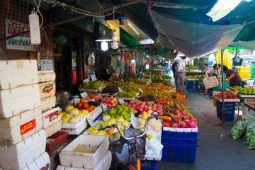 Vendors in Bangkok. Photo by Evoflash on Flickr.