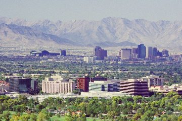 Phoenix Arizona Skyline. Photo by @alanenglish on Flickr.